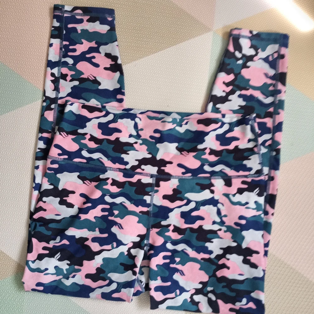 Powerhold Fabletics High rise Camo Legging size S - Picture 3 of 10
